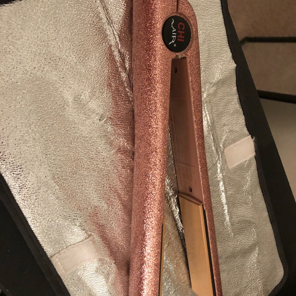Rose gold chi air straightener